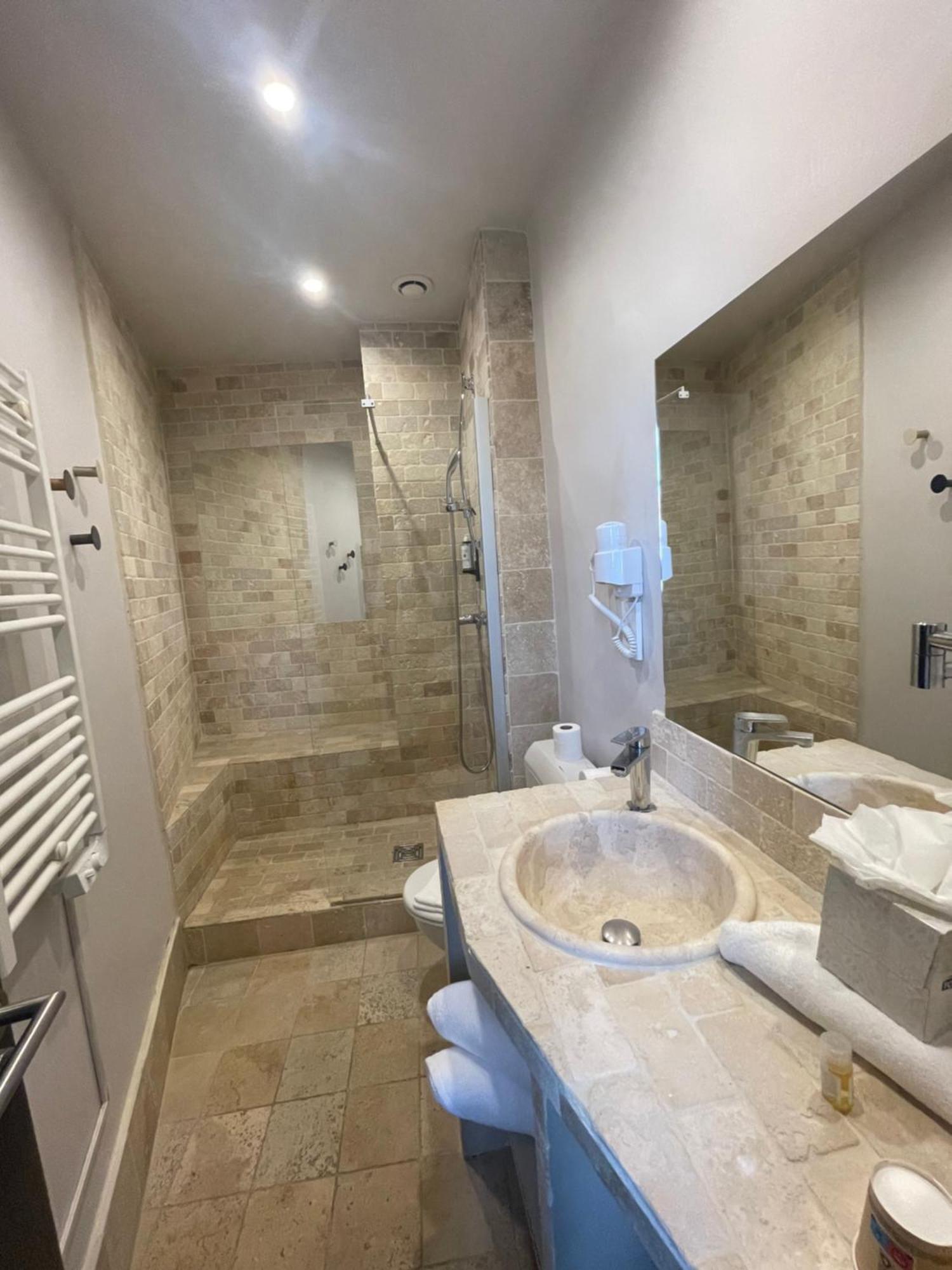 Le Victoria Boutique Hotel Saint-Paul-Trois-Châteaux Dış mekan fotoğraf